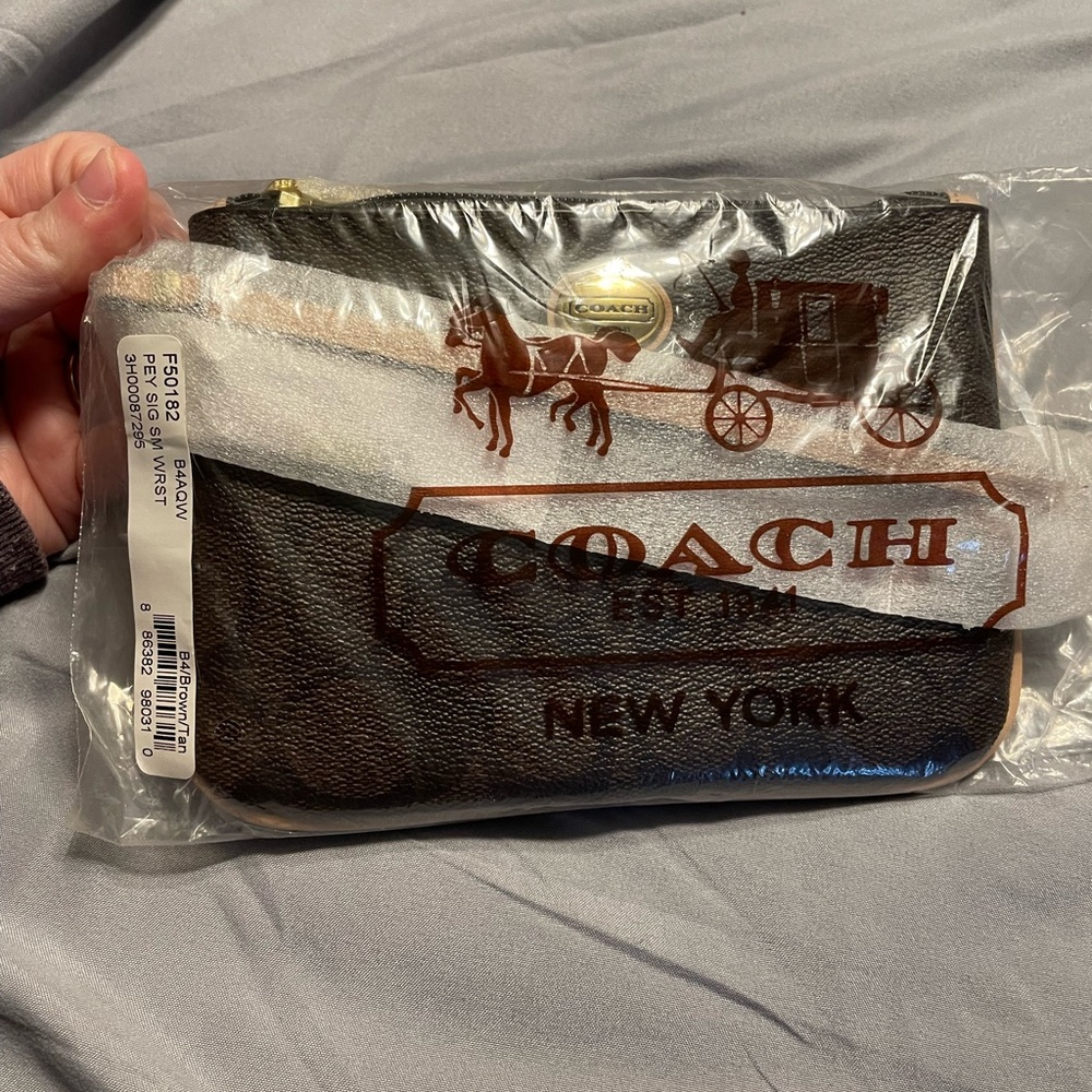 Small coach wristlet/cardholder